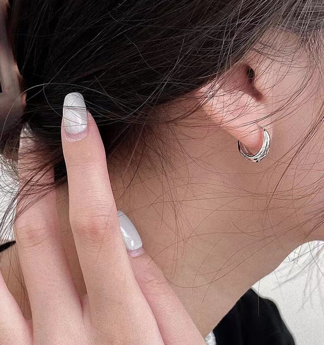 Wholesale Metal circle earrings earrings titanium steel fashionable retro earrings