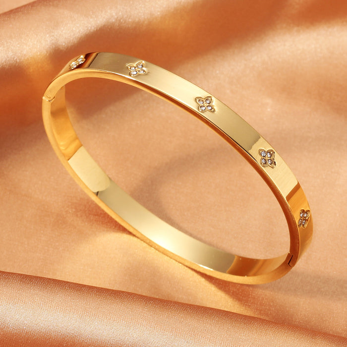 Wholesale Sophisticated &  Elegant: Light Luxury Titanium Steel Bangle