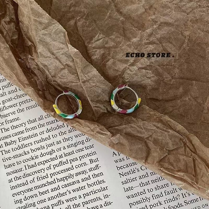 Wholesale Circle earrings for women with a sense of luxury, retro ear loops, and ear buckles