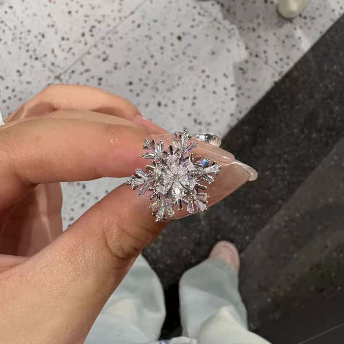 Wholesale Rotating snowflake zircon ring, light luxury temperament, niche high-end brooch accessory