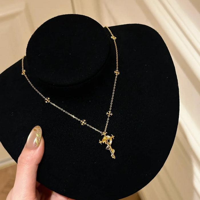 Wholesale S925 Sterling Silver Scepter Spirit Snake Necklace  Ancient Fa Spirit Snake Necklace Women's Retro Necklace