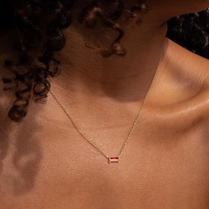 Wholesale Fashionable Geometric Rectangular Zodiac Zircon Necklace Copper Plated True Gold Lock Bone Chain