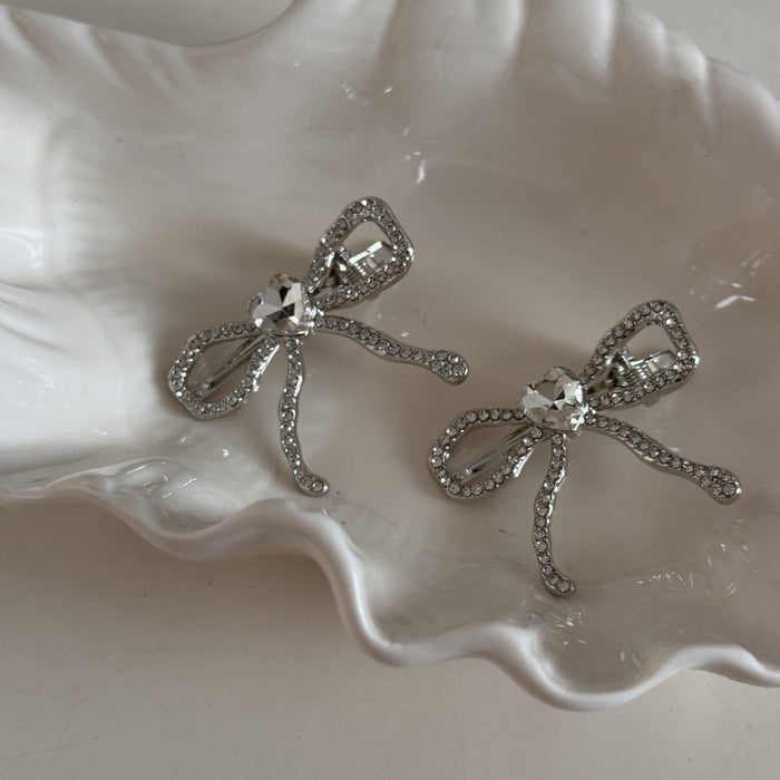 Wholesale Silver heart-shaped diamond bow hair clip, alloy duckbill clip, niche design, bangs clip, edge clip, hair accessory
