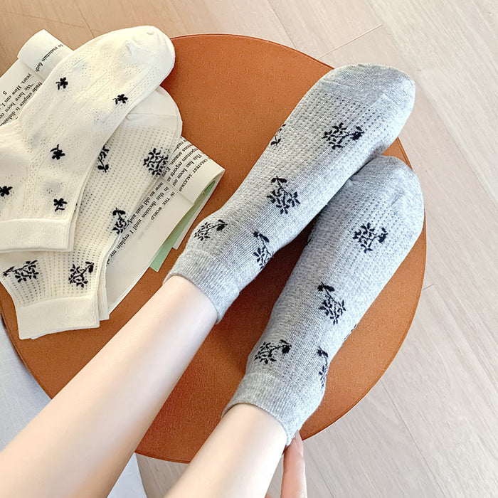Wholesale New socks with striped small flower short tube women's boat socks that don't fall off and cotton socks