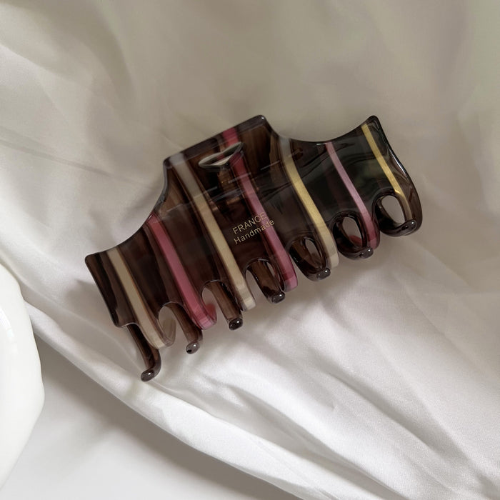 Wholesale A niche high-end love stripe clip with retro temperament, back of the head dished hair, shark clip, half zip hair clip