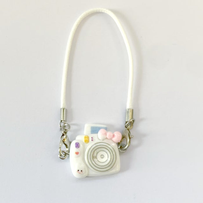 Wholesale Baby clothes,  baby bottle,  overalls,  camera set,  baby clothes replacement