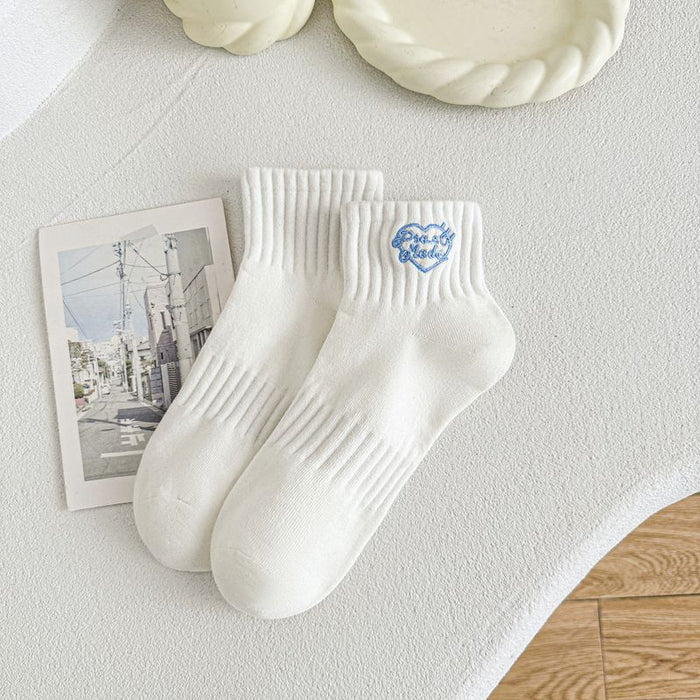Wholesale Love Embroidered Breathable Cotton Short Socks Simple and Versatile College