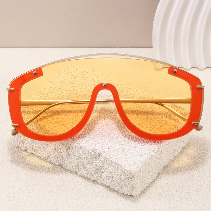 Wholesale Large frame shield shaped fashionable trendy sunglasses beach vacation personalized glasses sunglasses