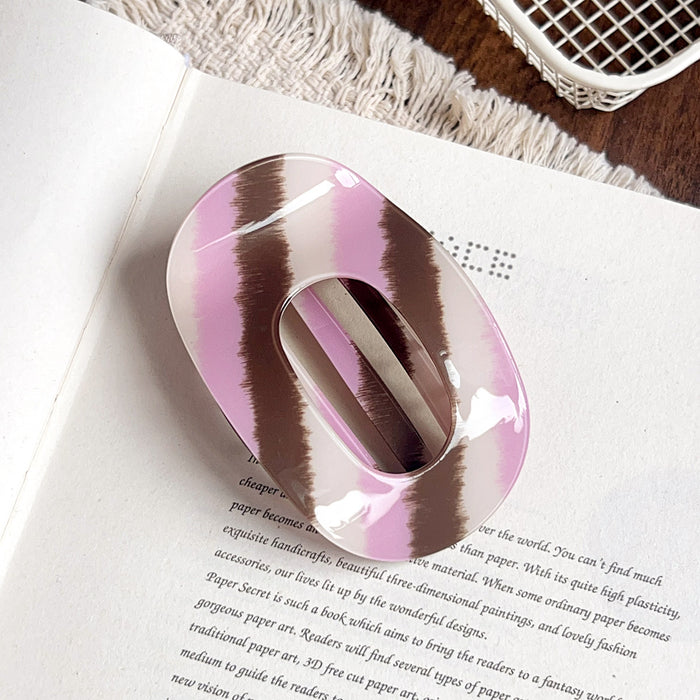 Wholesale Irregular Striped PVC Hair Claw Fashion Accessory for Everyday Styling