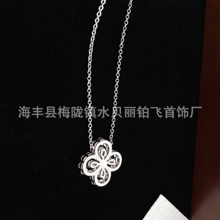 Wholesale Pure silver clover necklace with diamonds, simple women's collarbone necklace decoration