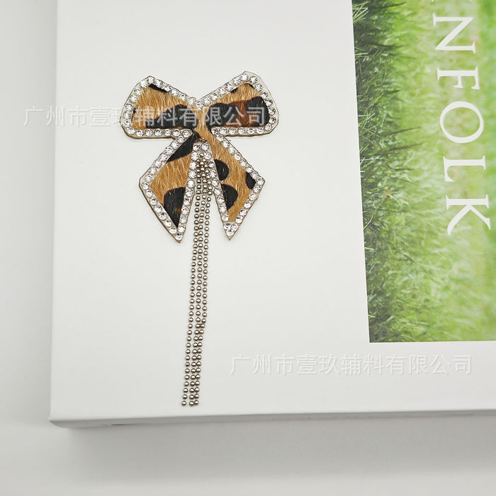 Wholesale Leopard print butterfly and flower rhinestone hotfix iron-on patches for DIY decoration.