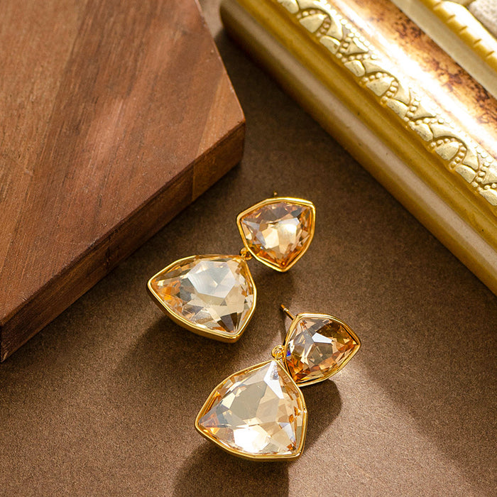 Wholesale Fashionable geometric triangle zircon earrings with high-end feel, light luxury silver needle earrings