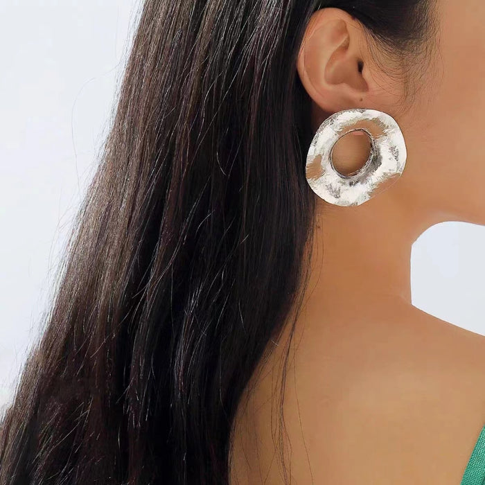 Wholesale Large Hoop Exaggerated Metal Earrings JDC-ES-QunQiu012