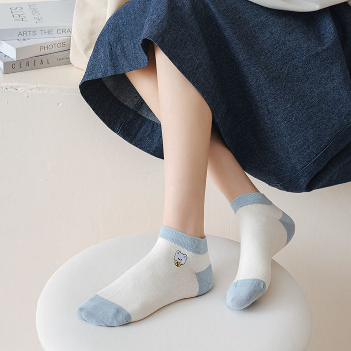 Wholesale All in one machine boneless cotton boat socks college style cute socks