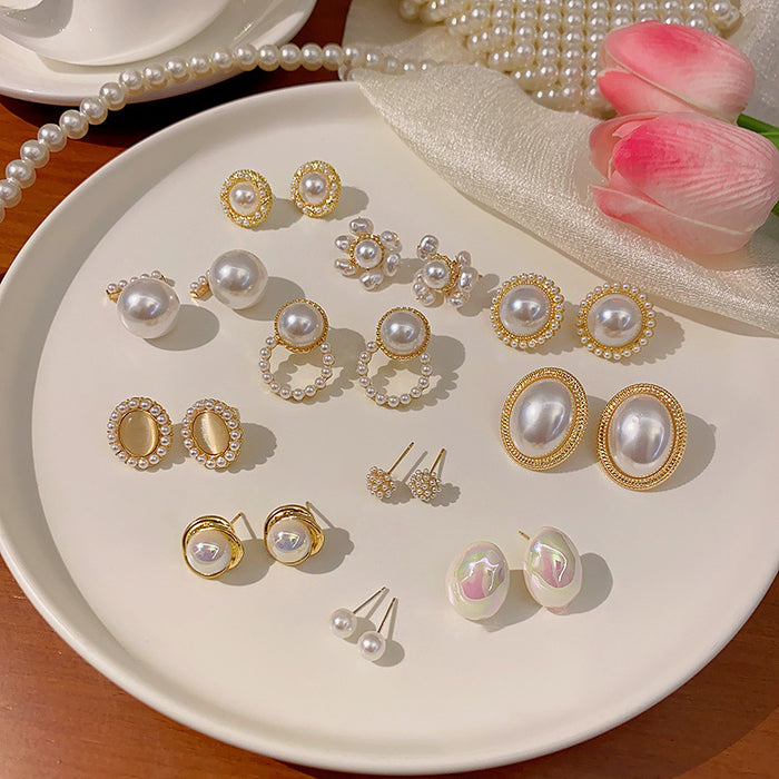 Wholesale Pearl and Cat' s Eye Stud Earrings
