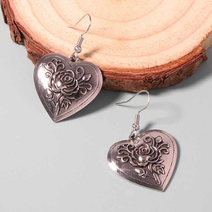 Wholesale Geometric Heart Pendant Double Layer Stacked Distinctive Chain Necklace Earrings Women