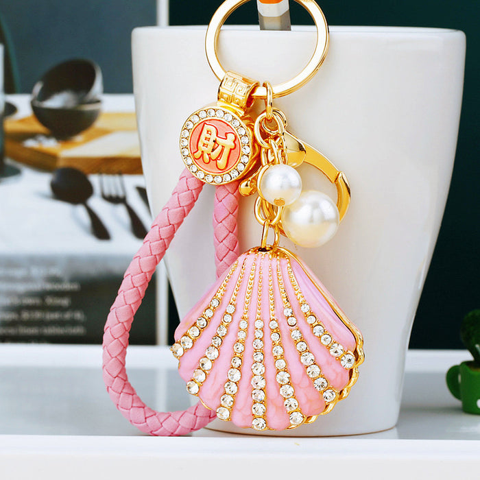 Wholesale Diamond studded pearl shell car keychain pendant, metal keychain ring, alloy accessory