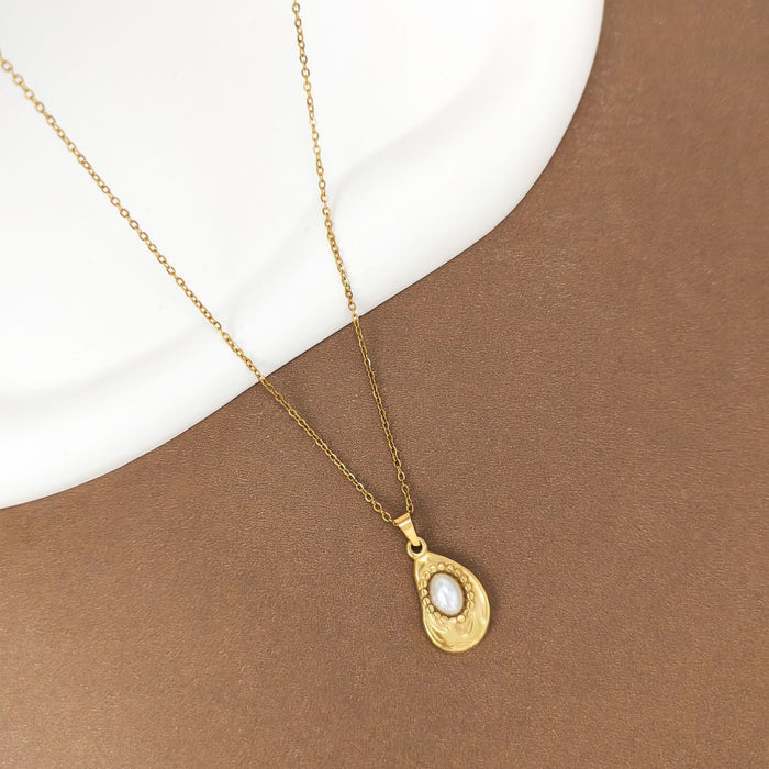Wholesale Small and exquisite high-end stainless steel necklace, light luxury, exquisite design, gold necklace wholesale