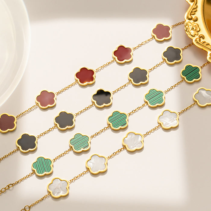 Wholesale Flower titanium steel necklace, female niche pendant, collarbone chain, fashionable temperament necklace