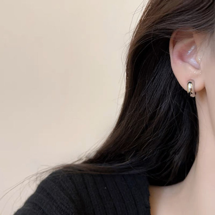 Wholesale Metal painless ear clip, high-end feeling, light luxury ear accessories, women's fashion, versatile ear rings, no ear holes