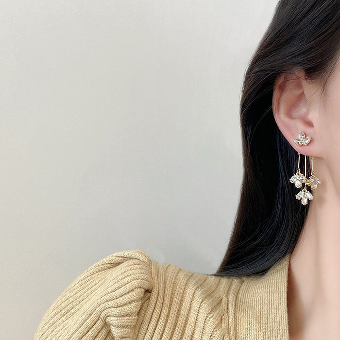 Wholesale Silver Needle Premium Style Two Earrings Fashion Flower Earrings Temperament Tassel Wholesale