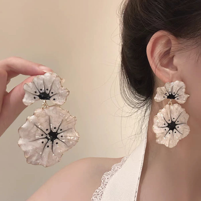 Wholesale Ginkgo Flower Earrings High-End Earrings Niche Design Personalized Elegant Earrings