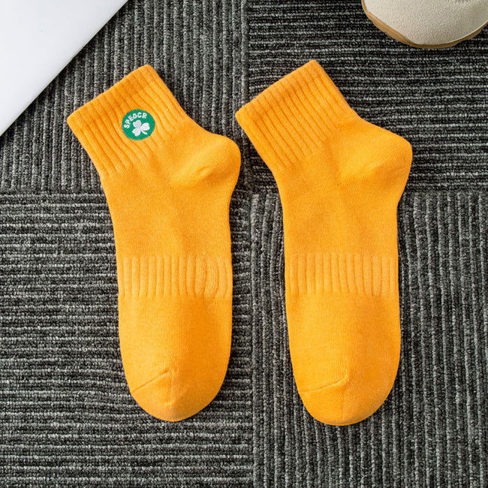 Wholesale Sports Socks Embroidered Mid Barrel Outdoor Sweat Absorbing Breathable Basketball Socks Cotton