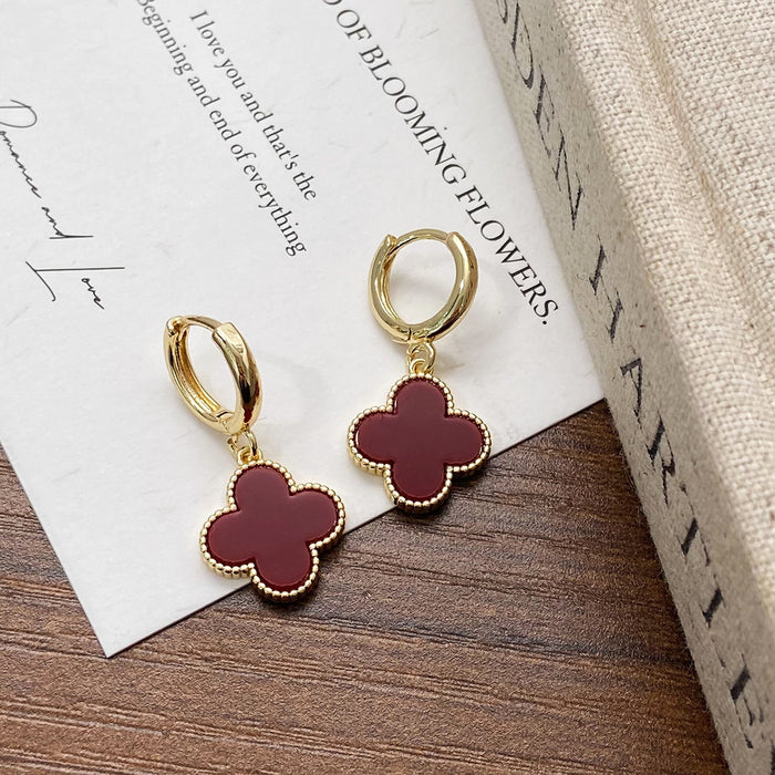Wholesale Black Lucky Flower Small and Exquisite Stud Earrings