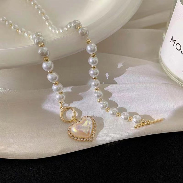Wholesale Glass pearl necklace, women's light luxury, niche design, caring collarbone, high-end temperament, socialite