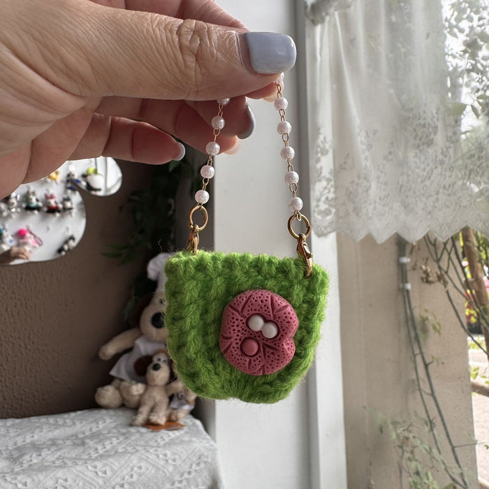 Wholesale Accessories,  shoulder bags,  plush clothing,  toys,  bags,  pendants,  dolls,  couple backpacks