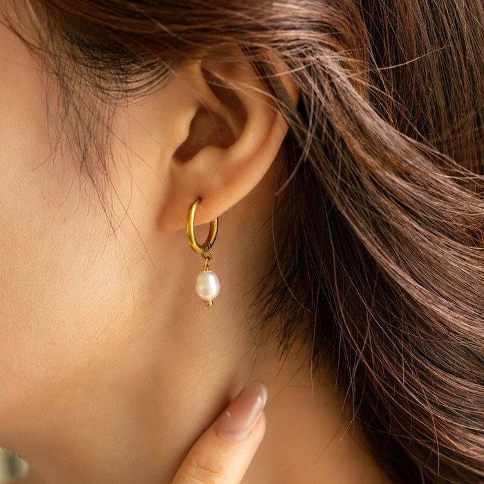 Wholesale Metallic earrings, light luxury, niche, exaggerated geometric earrings, earrings, wholesale