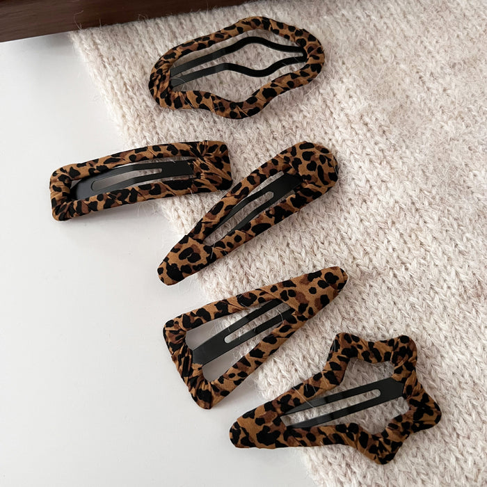 Wholesale Retro leopard print bangs clip, simple and stylish style, edge clip, broken hair clip, hair clip