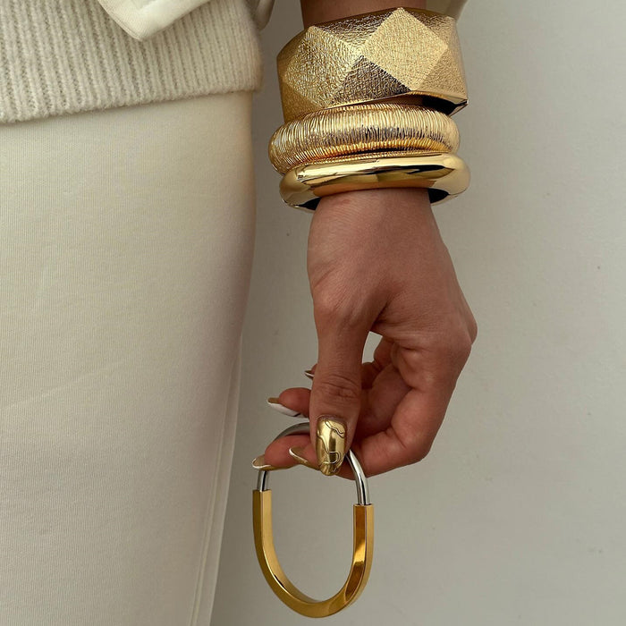 Wholesale Exaggerated Jewelry Fashion Gold Bracelet Round Spring Open Bracelet Simple Wide Edition Handmade