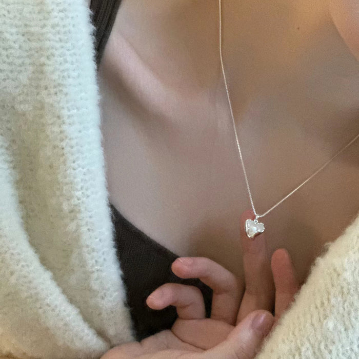 Wholesale Irregular love pearl necklace, light luxury, niche sweater chain, high-end feel