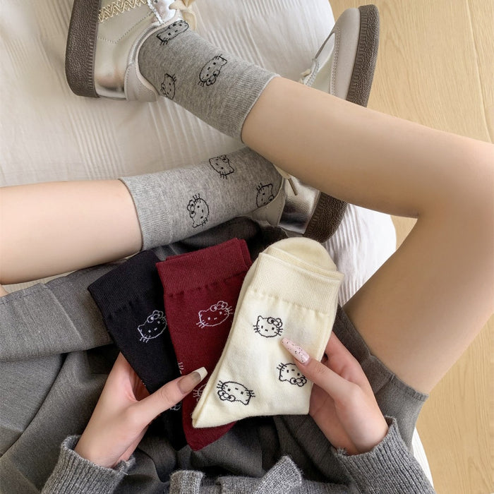 Wholesale Cute girl piles socks, tube socks, student boneless women's socks