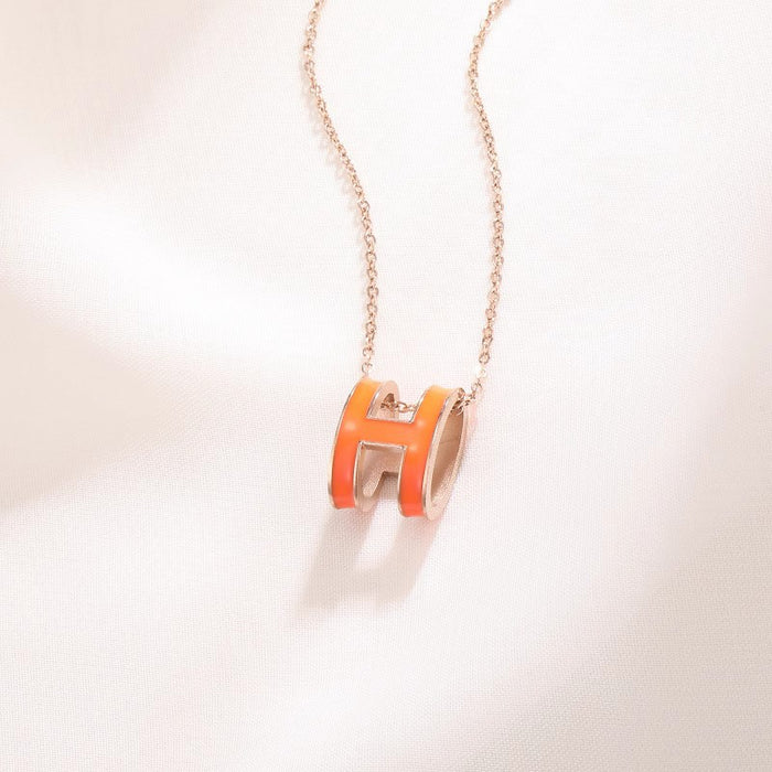 Wholesale H letter necklace pendant titanium steel jewelry collarbone chain versatile accessory