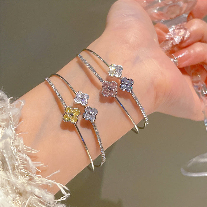 Wholesale Zircon Bear Double layered Open Bracelet, Light Luxury, Light Luxury, High Grade, Small and Versatile, Commuting Fashion Handpiece