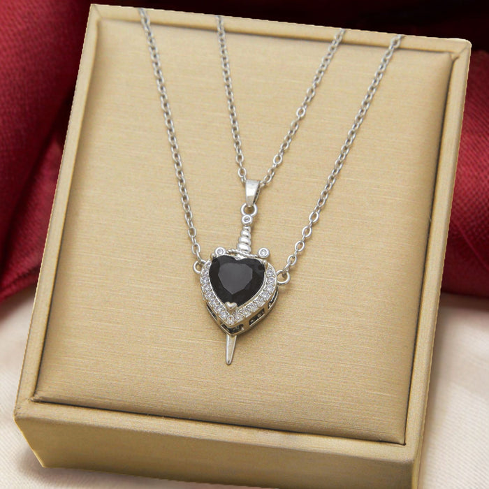 Wholesale One arrow piercing necklace, heart-shaped sword shaped pendant, light luxury accessory