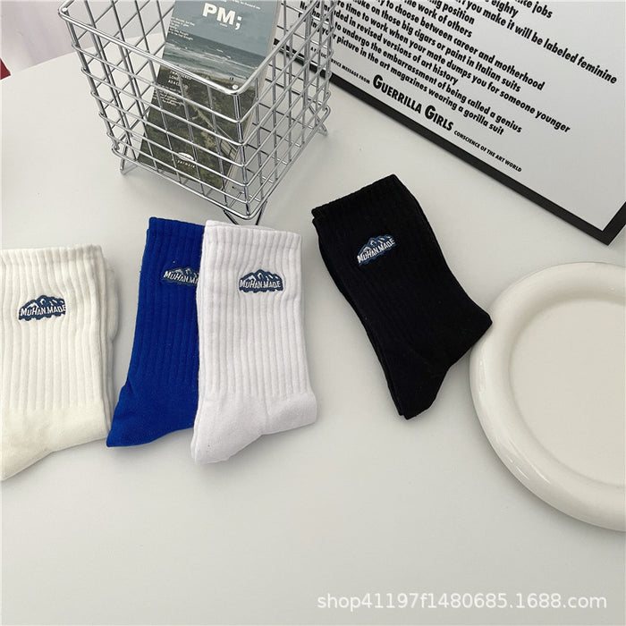 Wholesale Embroidered socks with versatile thick thread