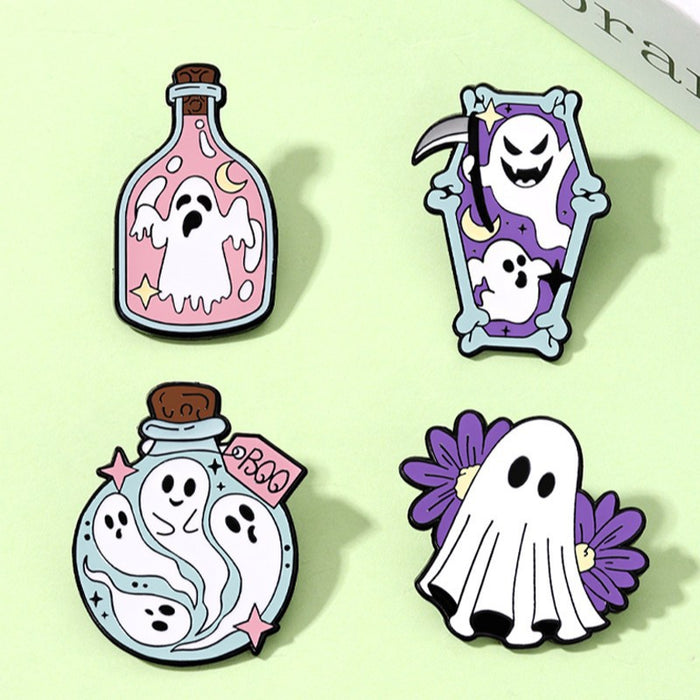 Wholesale  Badge Cute White Ghost Alloy Brooch Horror Night Holiday Party Clothes Decorations