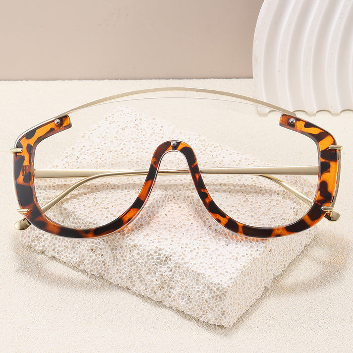 Wholesale Large frame shield shaped fashionable trendy sunglasses beach vacation personalized glasses sunglasses