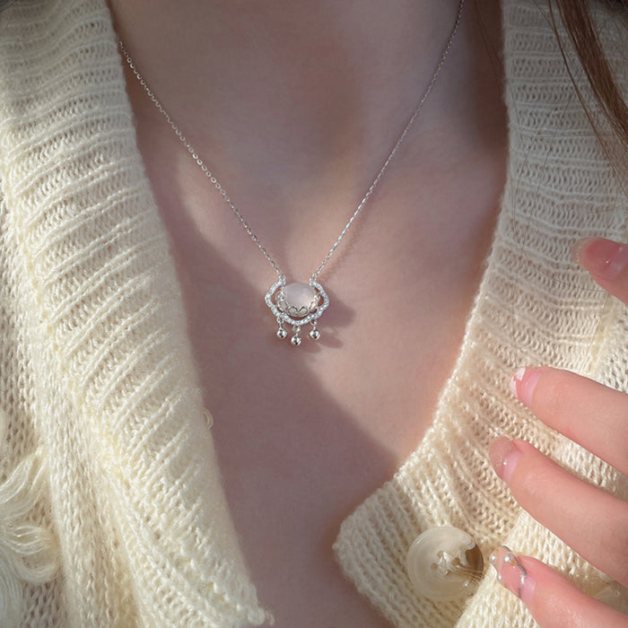 Wholesale Light luxury titanium steel necklace with niche design, collarbone chain, neck chain