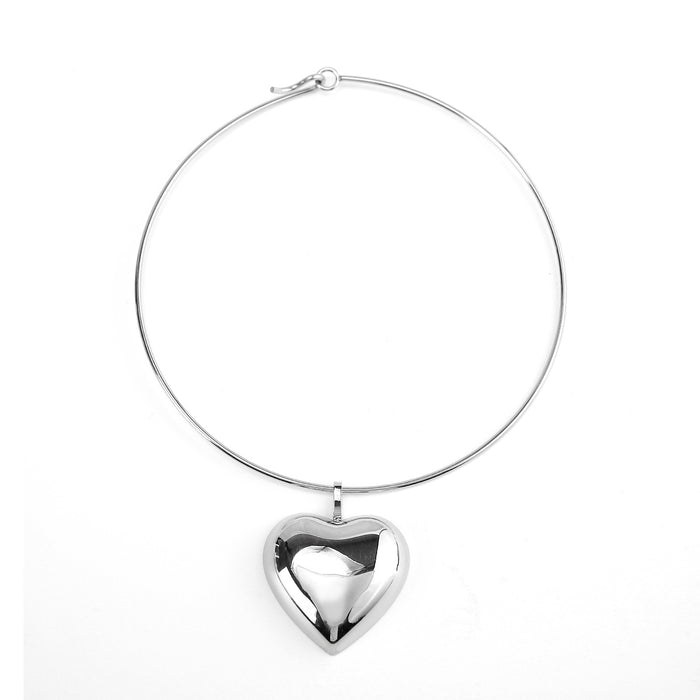 Wholesale Light luxury, high-end, minimalist design, stainless steel heart collar, fashionable commuting collarbone chain