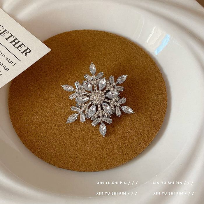 Wholesale Rotating snowflake zircon ring, light luxury temperament, niche high-end brooch accessory