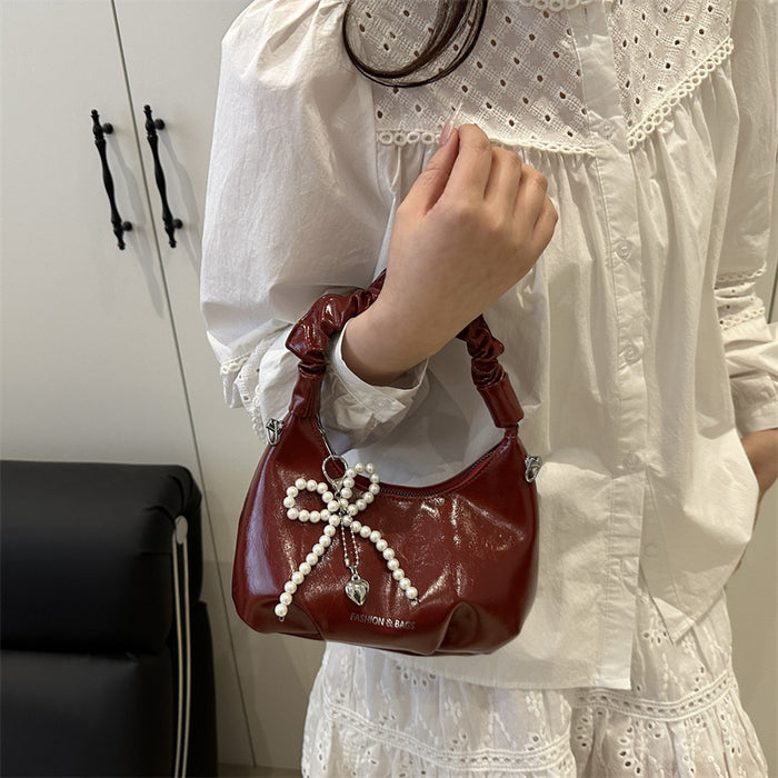 Wholesale Chain crossbody bag, new crossbody handle, fashionable and pleated