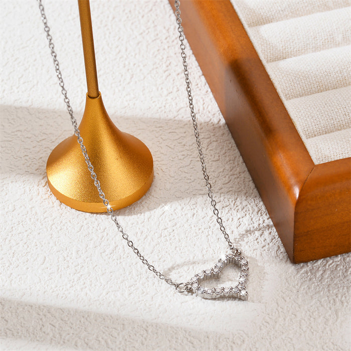 Wholesale Micro inlaid zircon full diamond heart pendant titanium steel necklace heart-shaped hollow collarbone chain