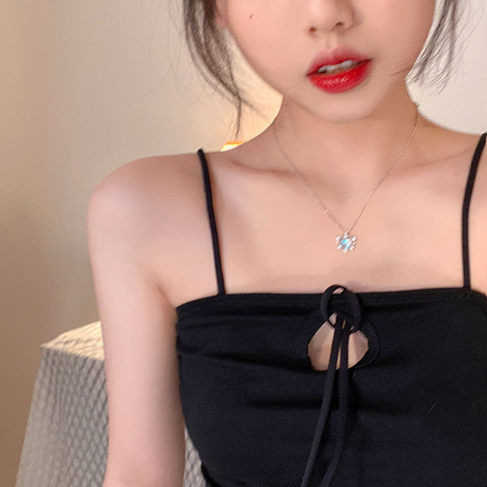 Wholesale Fashionable gradient moonstone heart-shaped necklace with hollowed out atmosphere, collarbone chain, neck chain