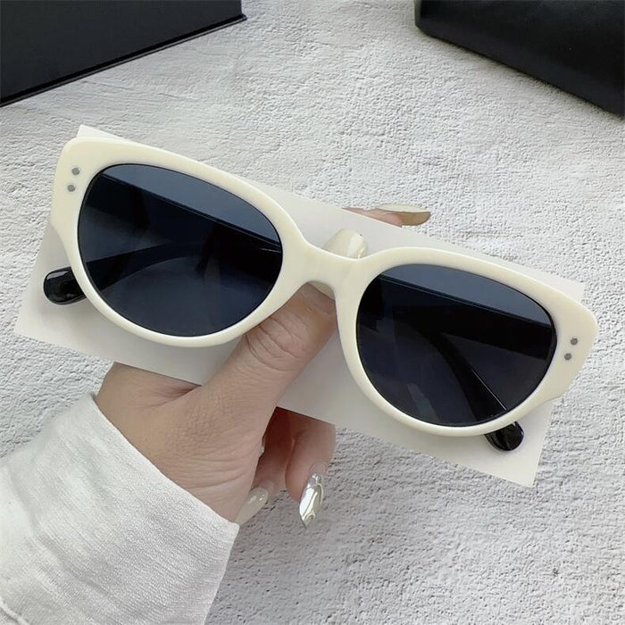 Wholesale Sunglasses with a high-end feel, retro sunglasses, UV resistant glasses