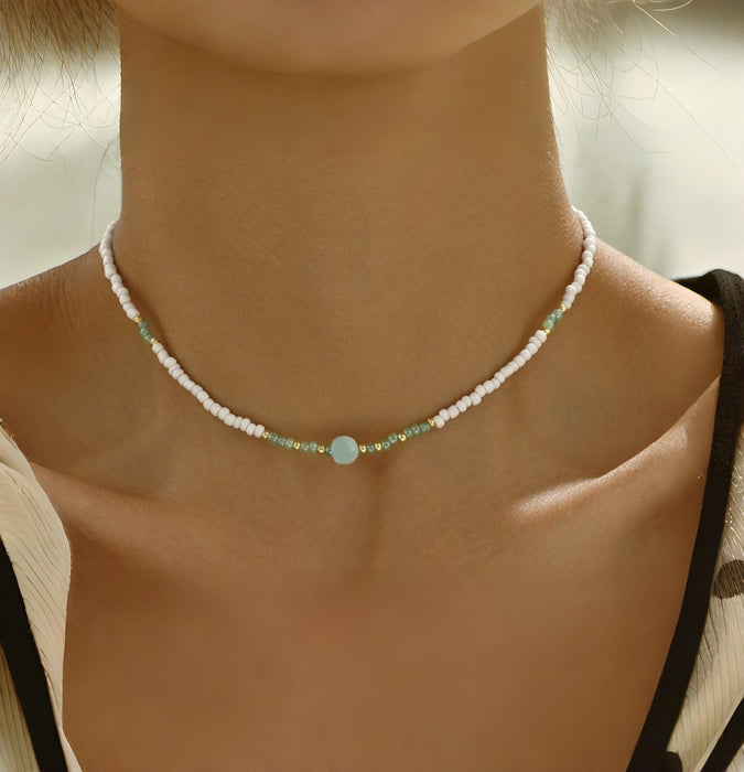 Wholesale Vintage rice bead necklace with simple temperament, beaded collarbone chain