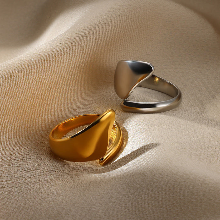 Wholesale Fashionable and personalized design, snake shaped irregular curve, geometric arc, non fading opening ring